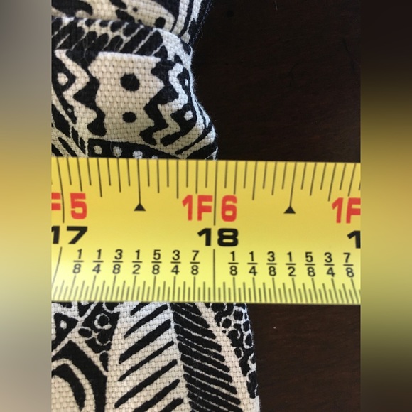 Norton McNaughton-Size 10-Black and White Lined Floral Blazer- - Picture 14 of 16